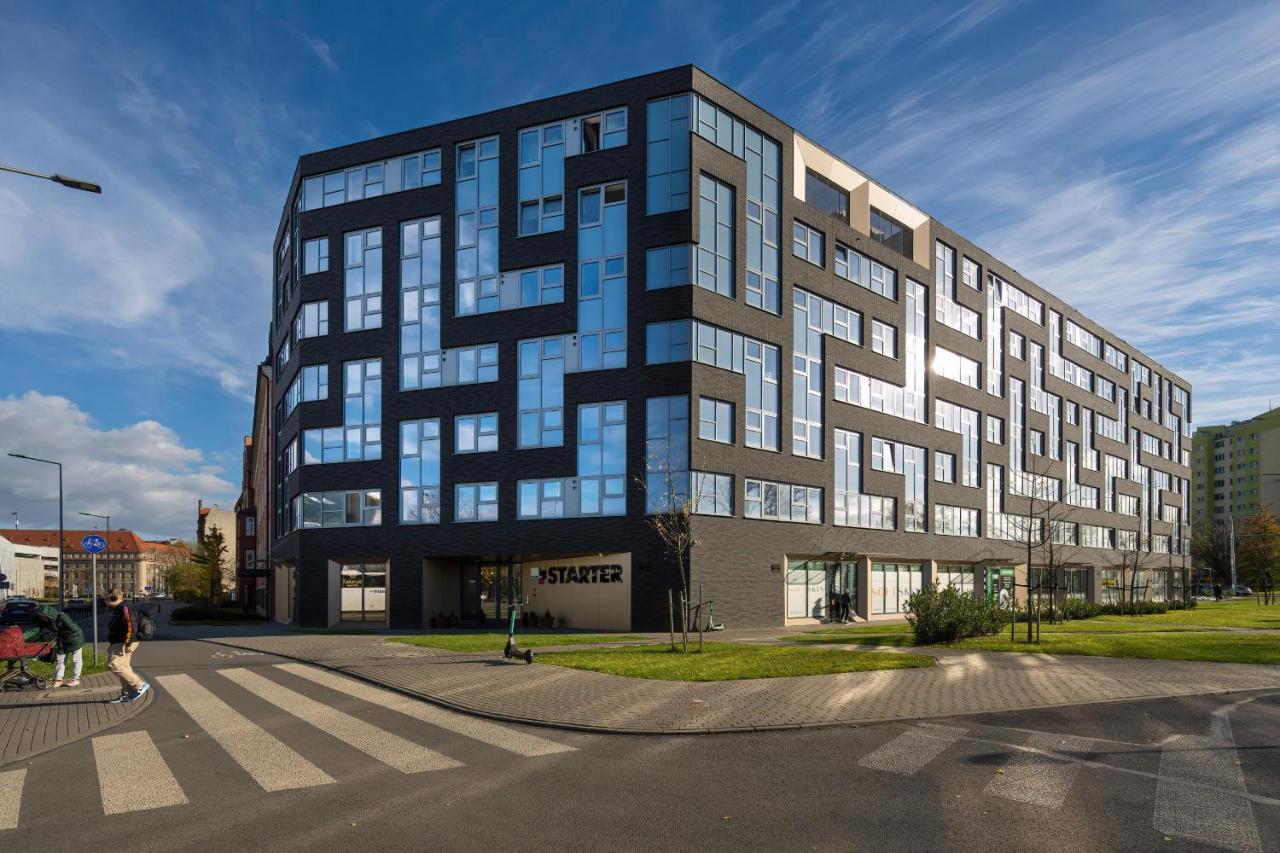 Trendy Studios With Home Office Near Wroclaw Main Station By Noclegi Renters Bagian luar foto