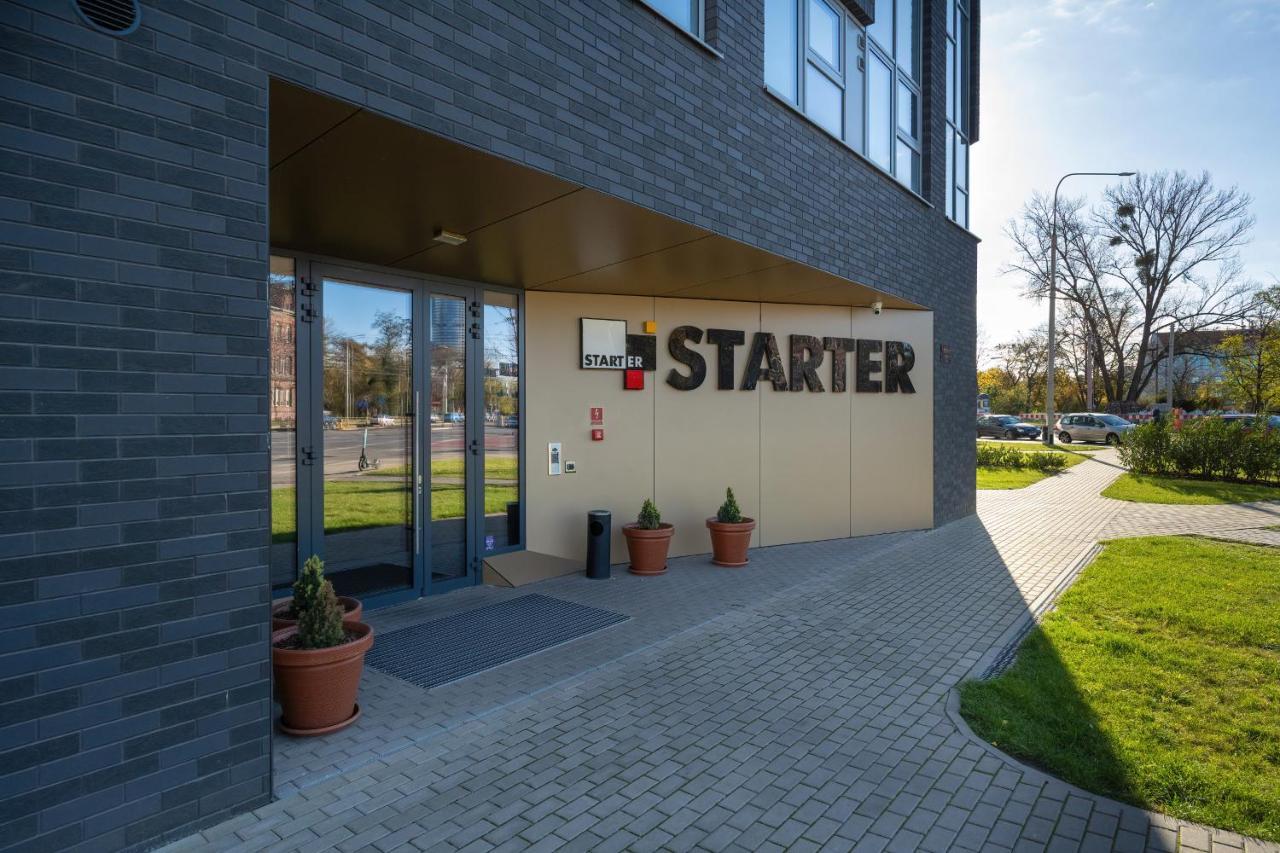 Trendy Studios With Home Office Near Wroclaw Main Station By Noclegi Renters Bagian luar foto
