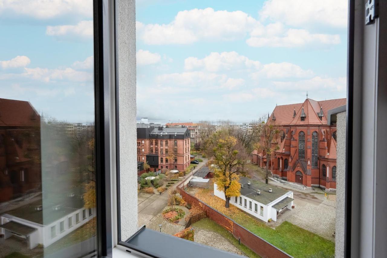 Trendy Studios With Home Office Near Wroclaw Main Station By Noclegi Renters Bagian luar foto